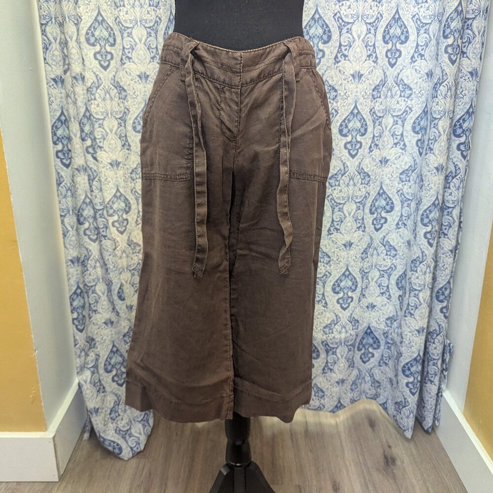 Old Navy Capris - Picture 2 of 5